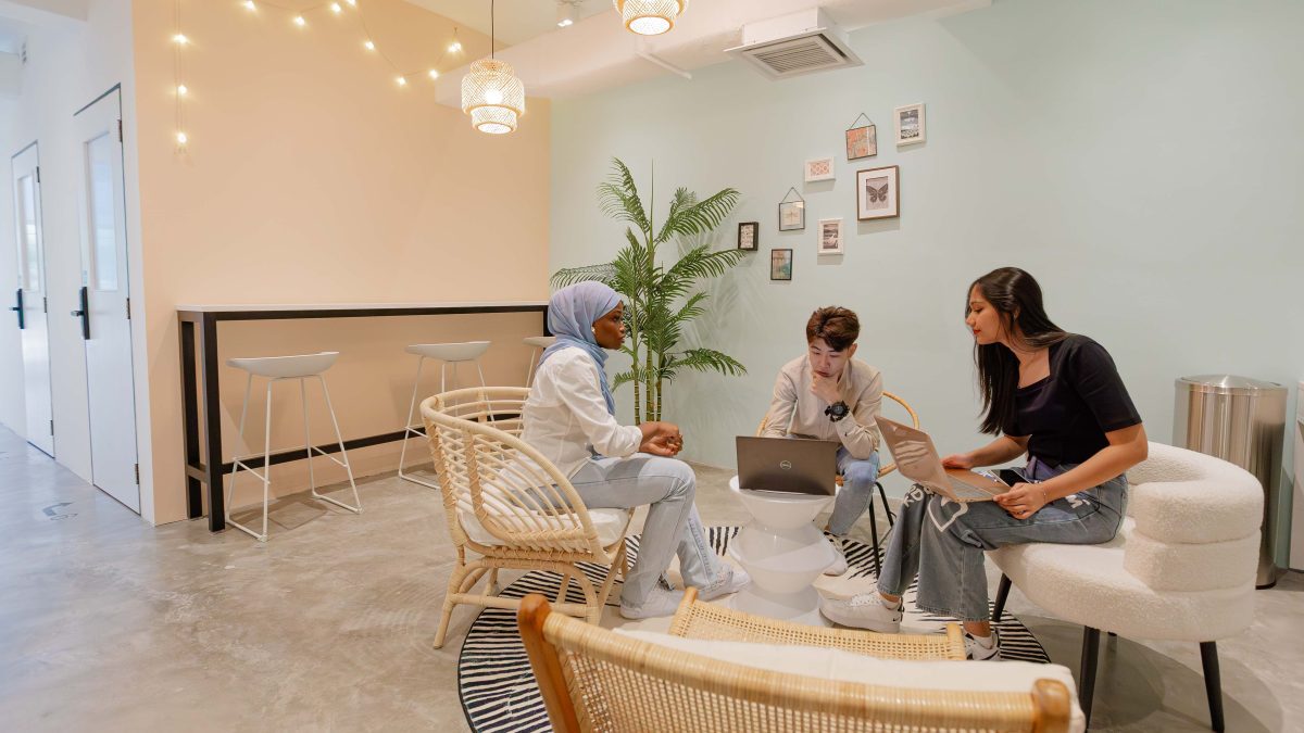 team-discussion-at-office-space